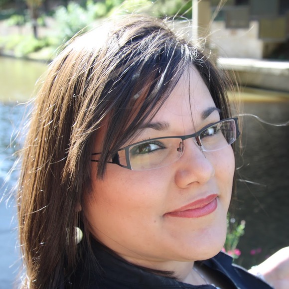 Meet your Posher, Bernadette - Picture 1 of 1